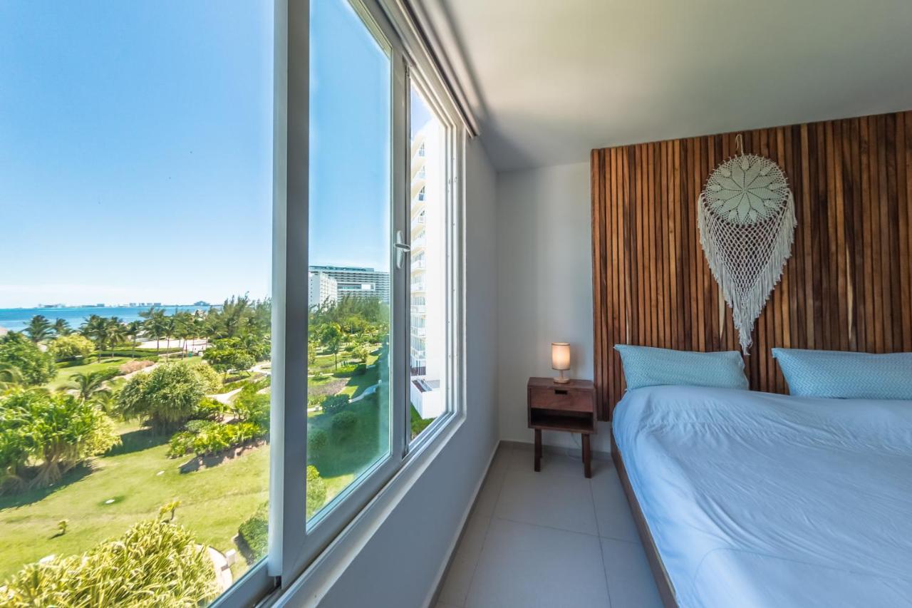 Beachfront Luxury Apartments Κανκούν Εξωτερικό φωτογραφία